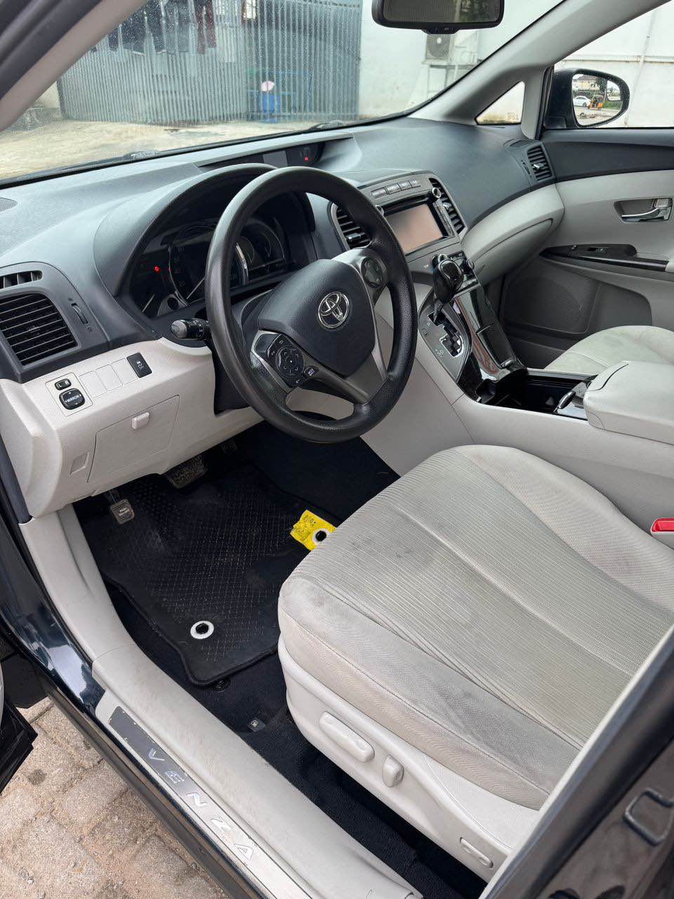 A picture of Toyota Venza