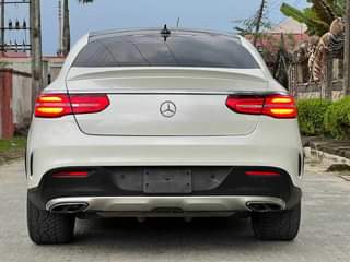 A picture of GLE450 Benz