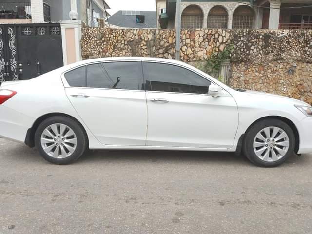 A picture of 2014 Honda Accord Accident free 14m