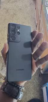 A picture of Samsung galaxy S21