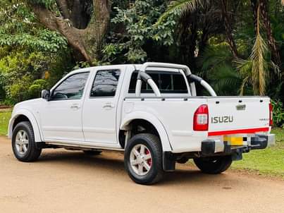 isuzu kb300