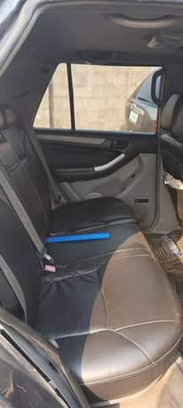 A picture of 2005 Toyota 4 Runner