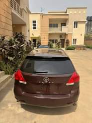 A picture of Few months used 2010 Toyota Venza V6 Panoramic Roof Push