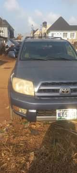 A picture of TOYOTA 4RUNNER