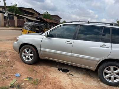 A picture of Neatly Used Highlander 06