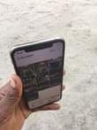 A picture of Iphone Xs