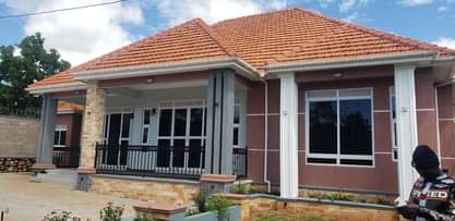 A picture of HOUSE FOR SALE