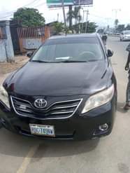 A picture of 2009 Toyota Camry XLE for 3 7millon sound 6 cyl