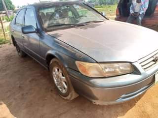 A picture of 2002 Toyota Camry