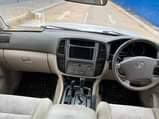 A picture of TOYOTA LAND CRUISER LIMITED