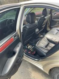 A picture of 2004 Es330 Lexus nothing to fix Engine is very sound