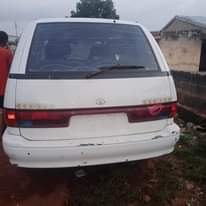 A picture of Foreign used Toyota Previa