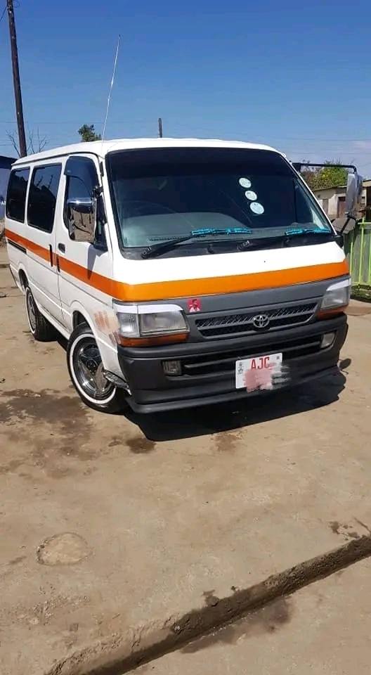 used toyota hiace