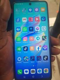 A picture of Tecno camon 17p For sale in Abuja 09035611118 The glass