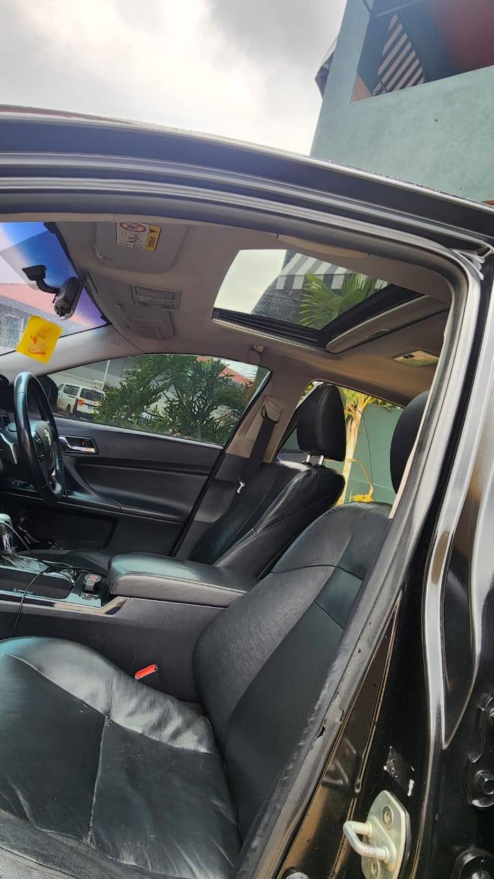 A picture of Toyota Mark x