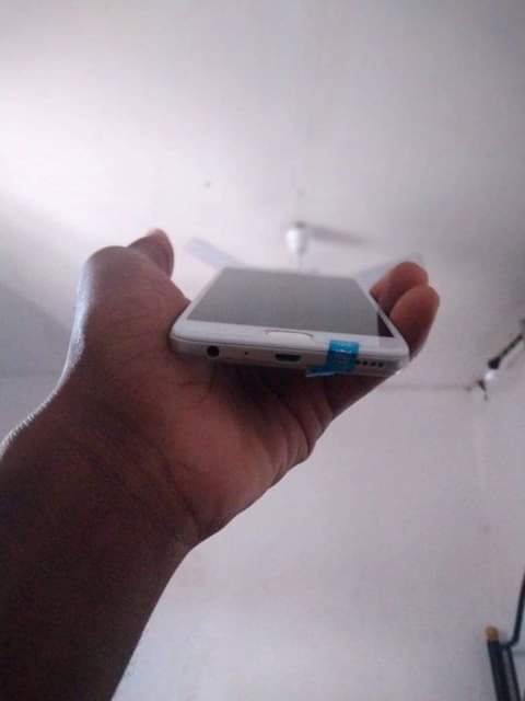 A picture of OPPO A57