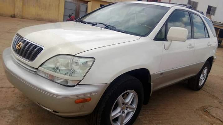 A picture of Toks Lexus Rx300 For Sale Seller Calling ID 2347073191012