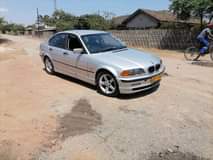 classifieds/cars bmw