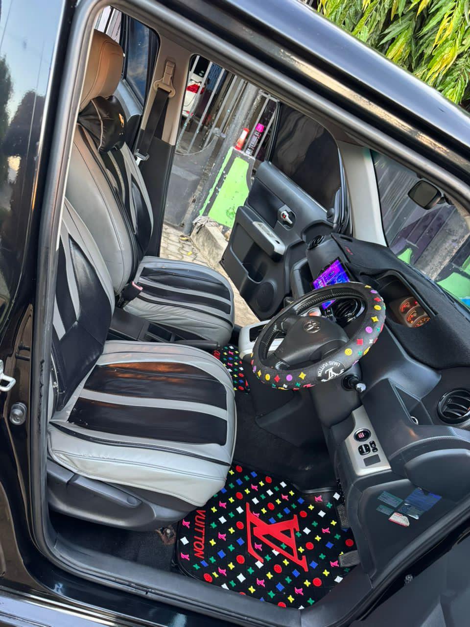 A picture of Toyota rumion