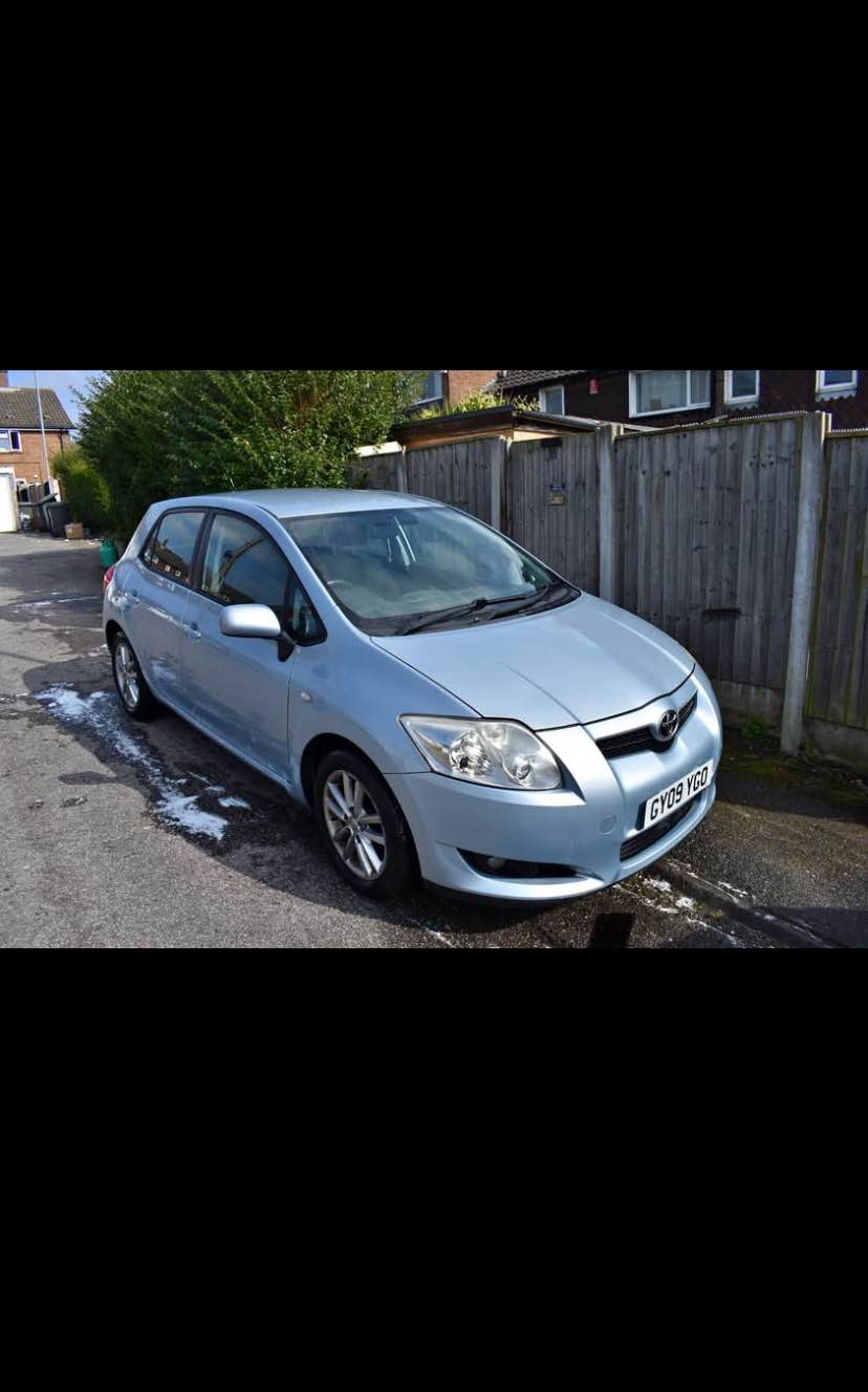 toyota auris