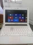 A picture of Samsung mini laptop