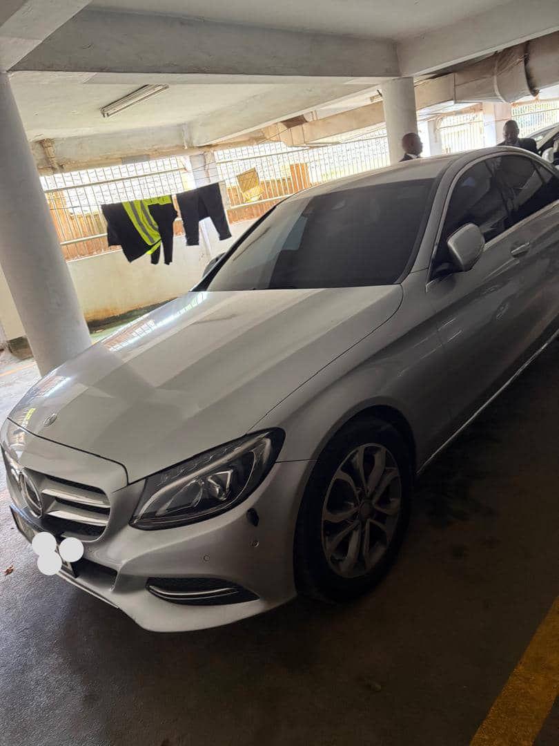 A picture of MERCEDES BENZ C200 2015