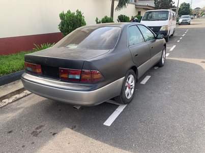 A picture of Lexus Ex 300 1997