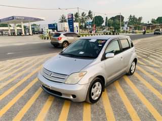 A picture of TOYOTA IST ON SALE PRICE 16 5 usajiri