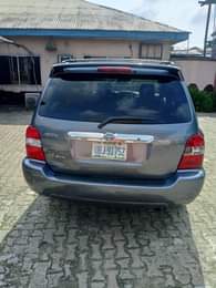 A picture of Clean 2005 Toyota Highlander Location Port Harcourt Asking Price 5