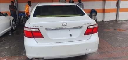 A picture of 2007 Ls460