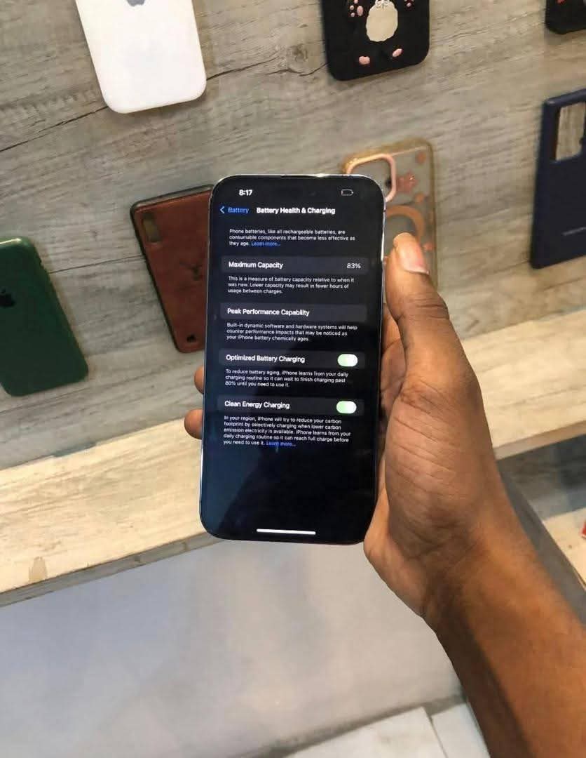 A picture of iPhone 14 PROMAX 128GB DM