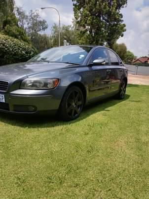 volvo s40