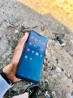 A picture of Samsung a20