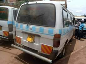 A picture of 2009 TOYOTA HIACE