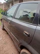A picture of Nissan Almera Tino