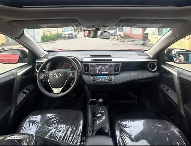 A picture of 2014 TOYOTA RAV4 XLE registered 85 000 miles only reverse
