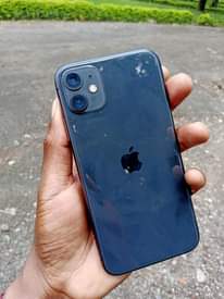 A picture of IPHONE 11