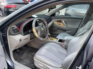 A picture of Slightly Used Not Registered 08 Toyota Camry XLE keyless entry
