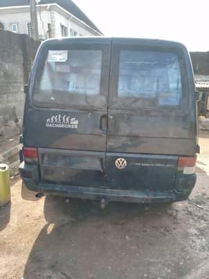 A picture of Volkswagen transporter T4 long chasis