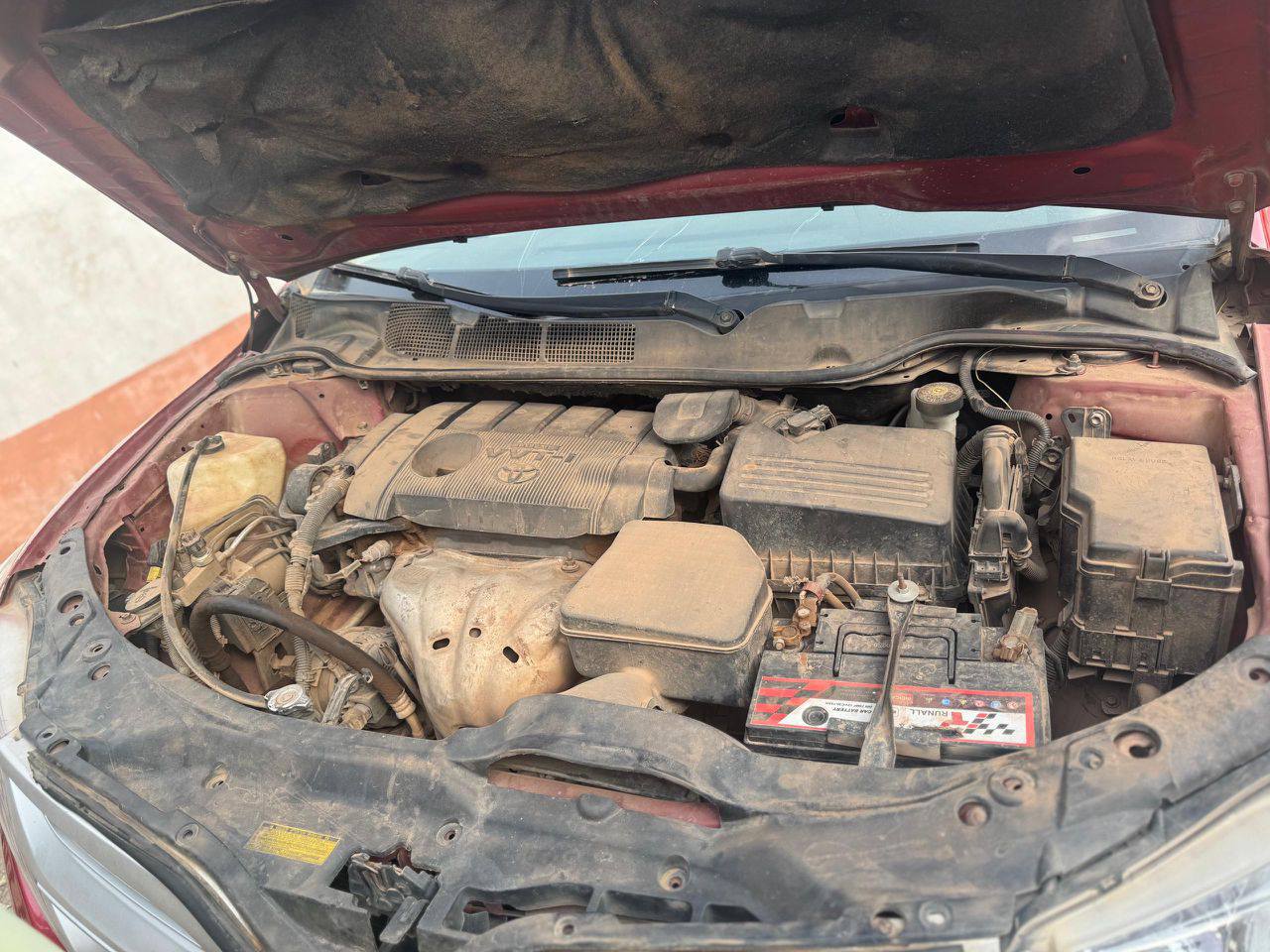 A picture of FAST DEAL TOKS STANDARD TOYOTA VENZA 2011 PARTLY FIRST BODY