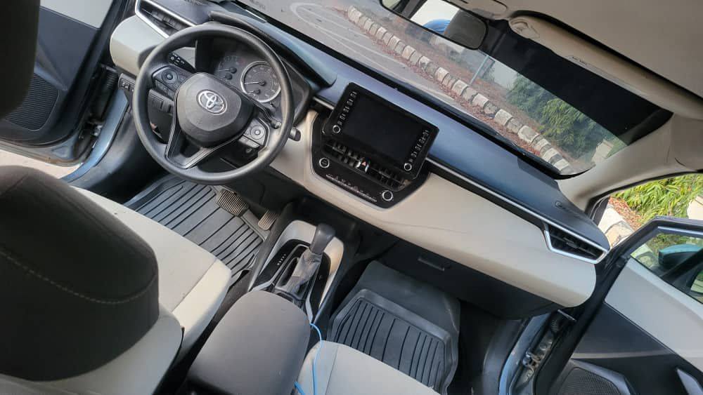 A picture of Toyota Corolla LE 2020