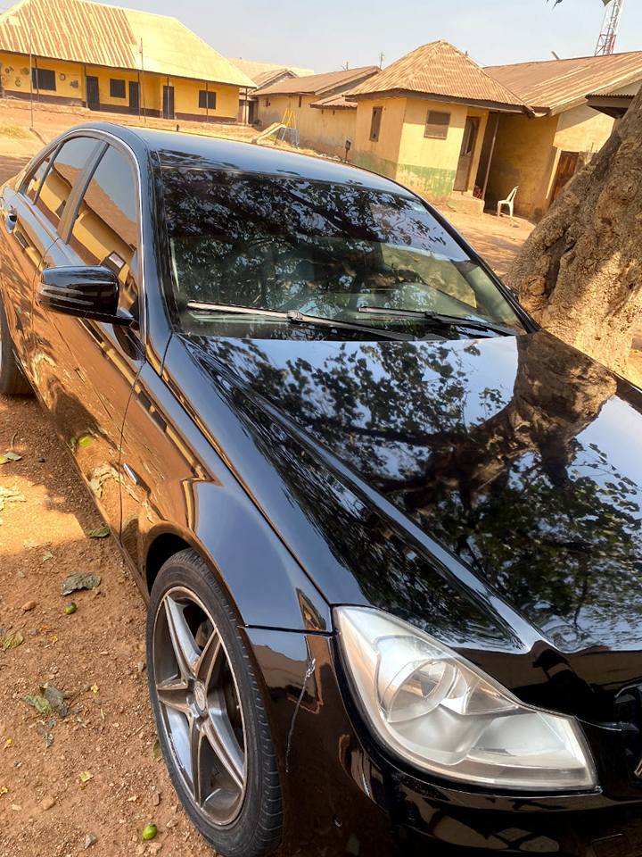 A picture of C300 07026567662
