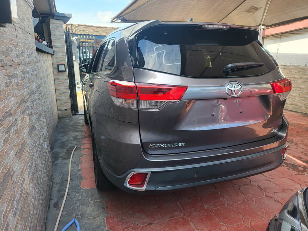 A picture of New Toyota Highlander 2016