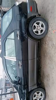A picture of NEATLY USED 2004 MODEL LEXUS RX300 Untampered engine Untampered gear