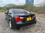 A picture of BMW SERIES 3