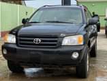 A picture of NEATLY BAKED ON FIRST BODY REGISTERED 2003 MODEL TOYOTA HIGHLANDER