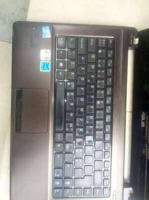 A picture of Core i3 laptop at cheap price