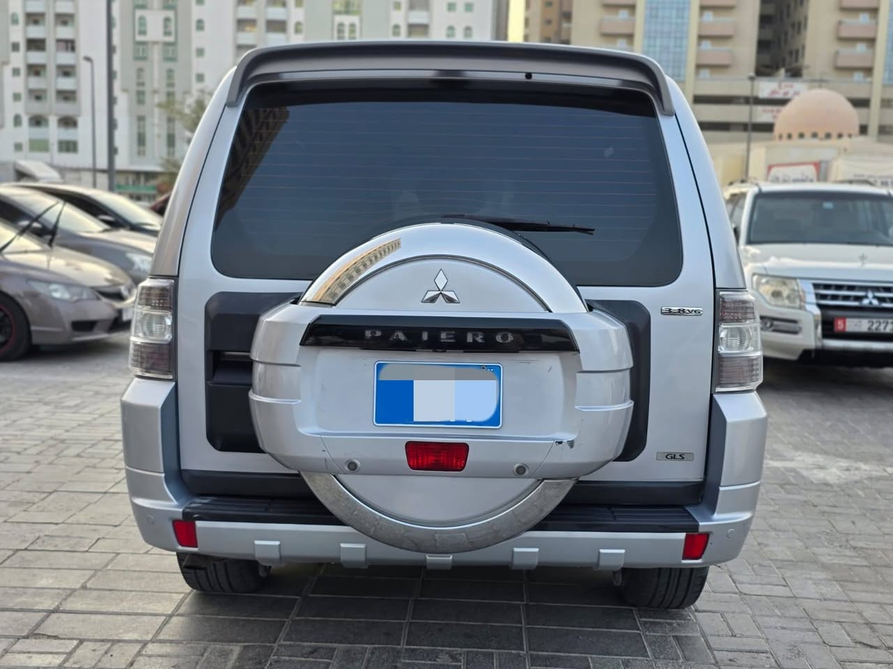 A picture of Mitsubishi Pajero Model 2013 Full Option Limited Gcc Space Km