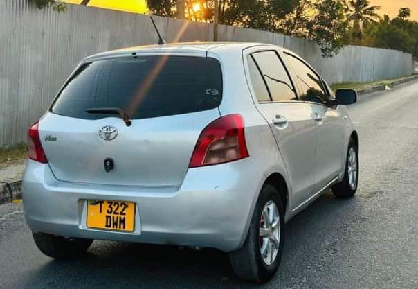 A picture of TOYOTA VITS NEW