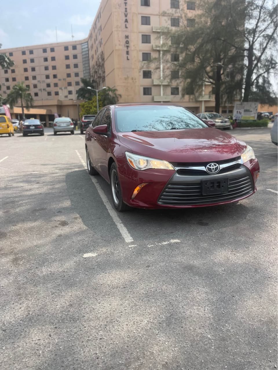 A picture of 2015 Toyota Camry LE